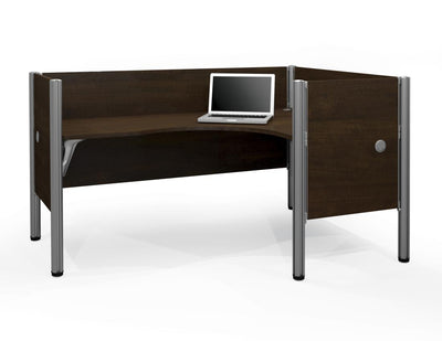 Closed Right L-Shaped Single Office Cubicle with Low Privacy Panels